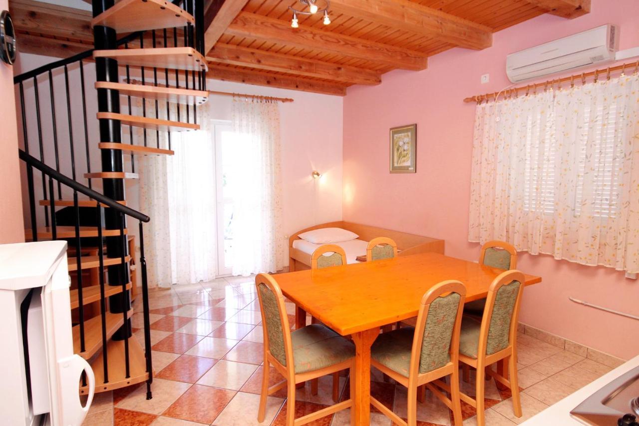 Apartments With A Swimming Pool Jadranovo, Crikvenica - 3238 Kültér fotó